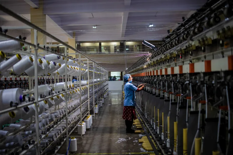 From Worn to Rewoven: How American Fashion Brands Are Engineering the End of Clothing Waste